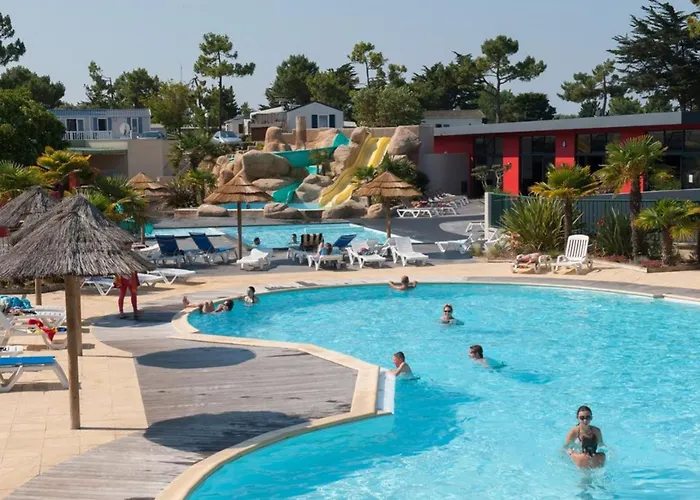 Mobil à Pour 4 Personnes Avec Terrasse - Api-1-52-1459 Camping *