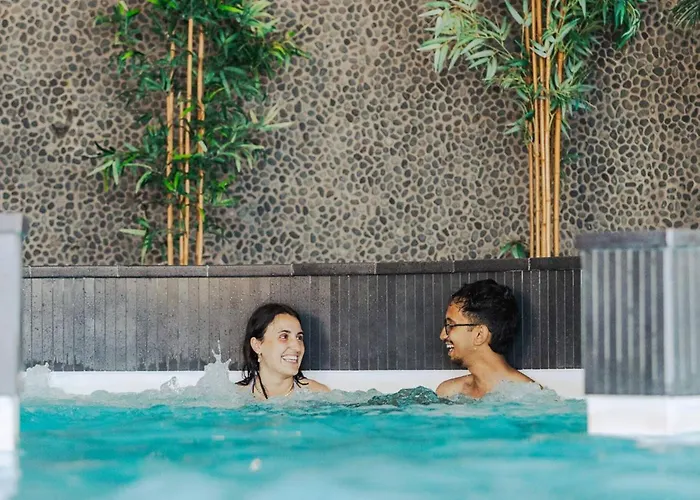 Mobil à Pour 4 Personnes Avec Terrasse - Api-1-52-1459 *